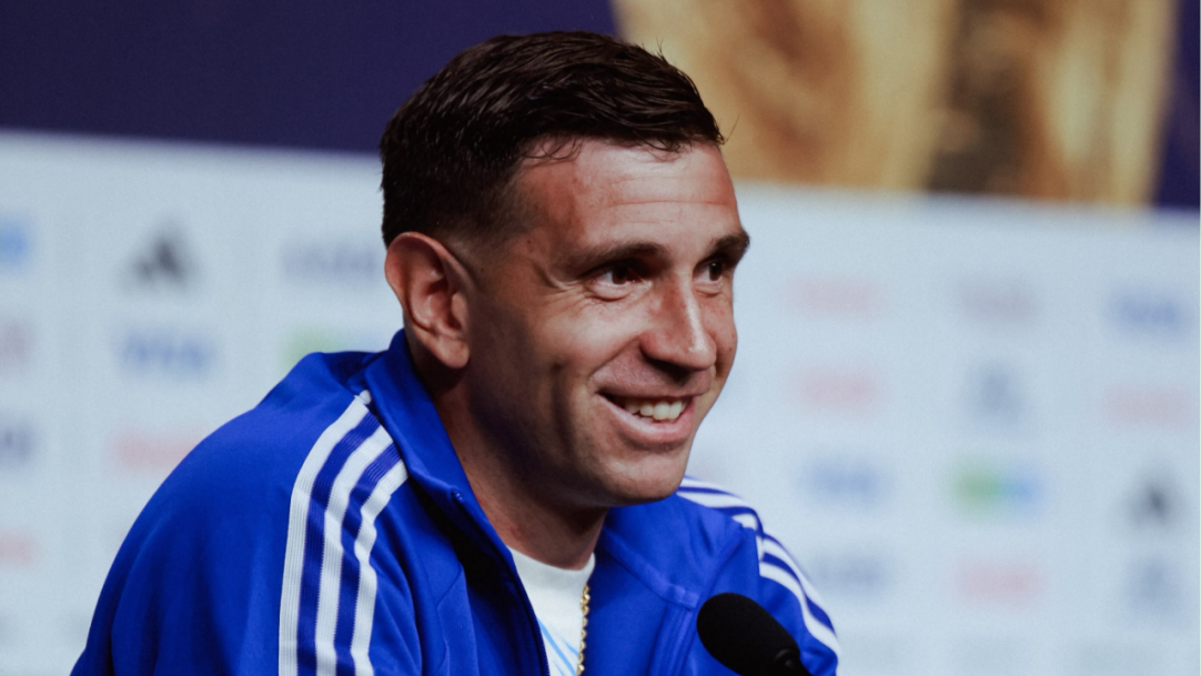 Chelsea fecha com Dibu Martínez por R$ 52 milhões