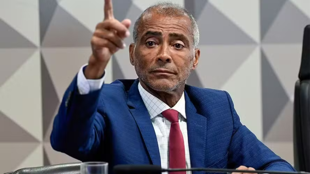 Romário formaliza saída do PL e anuncia apoio a Eduardo Paes ao governo do Rio