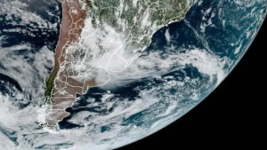 Ciclone e frente fria trazem tempestades e queda de temperatura no Sul e Sudeste