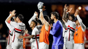 São Paulo paga premiação extra após vitórias contra Bragantino e Atlético-MG