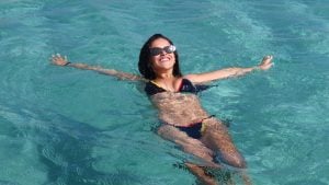 : Maisa abre álbum de viagem para a Grécia e exibe fotos na praia: ‘Verão mais longo e inesquecível da minha vida’