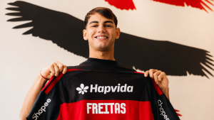 Joaquín Freitas chega ao Flamengo e é comparado a Julián Álvarez por ex-auxiliar de Gallardo