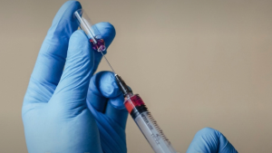 Estudo da Fiocruz aponta alta adesão à PrEP injetável e menor incidência de HIV