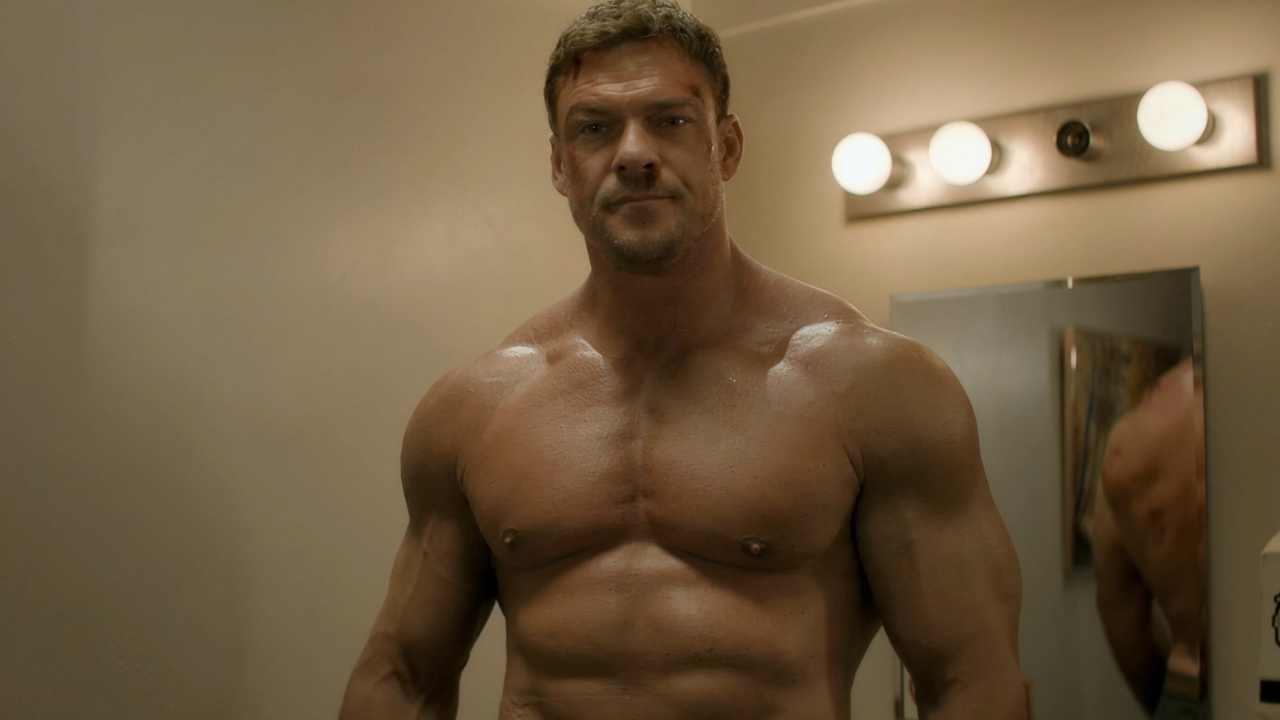 Alan Ritchson deve substituir Jason Momoa em Helldivers