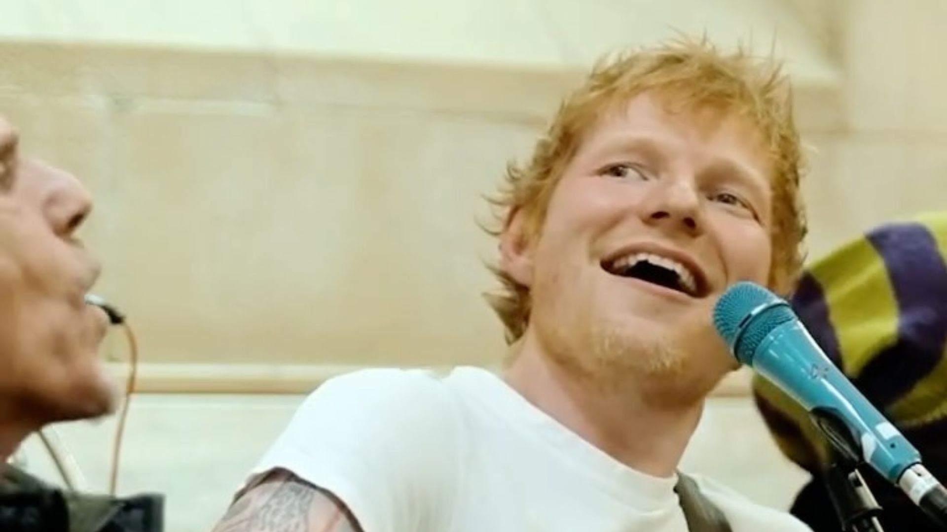 Artistas cancelam abertura dos shows de Ed Sheeran após expulsão de rapper por falas pró-Palestina