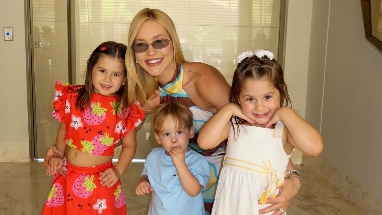 Virginia Fonseca reúne os três filhos em foto e encanta seguidores