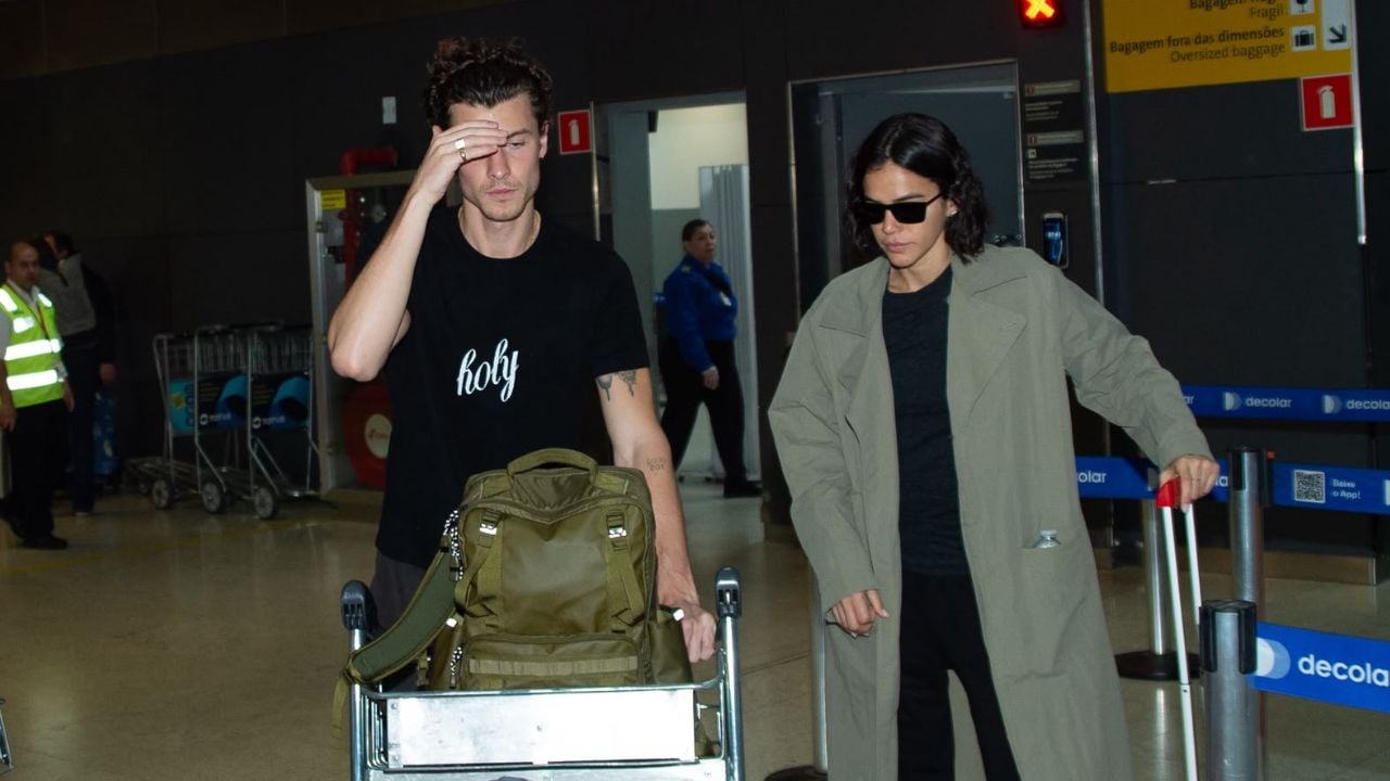 Bruna Marquezine e Shawn Mendes retornam ao Brasil após viagem a Milão