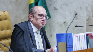 Gilmar Mendes pode suspender julgamento de Moraes no caso Master
