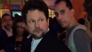 Selton Mello é confundido com Wagner Moura por fã durante evento e reação surpreende