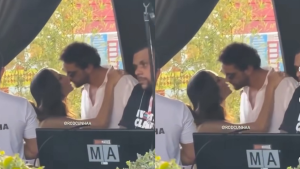 Ivete Sangalo troca beijos com namorado Tiago Maia nos bastidores de show em Portugal