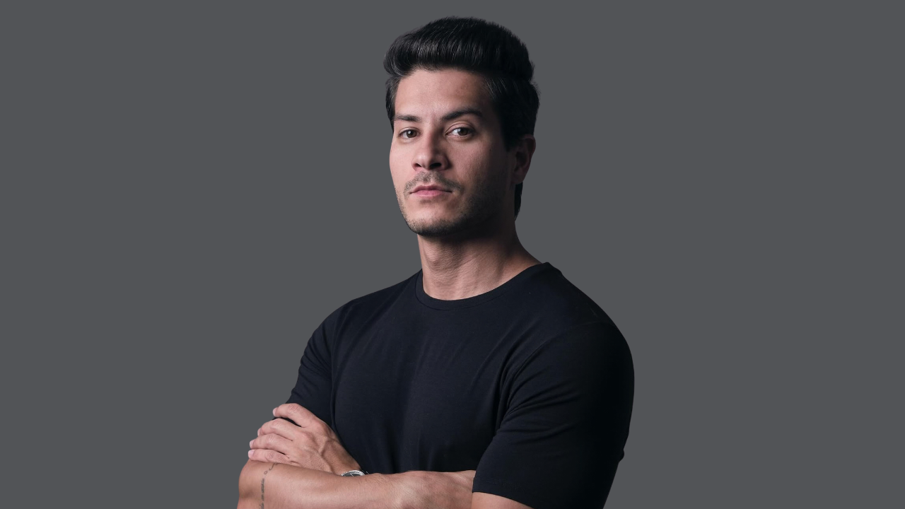 Arthur Aguiar publica reflexão sobre recomeços após fim do casamento