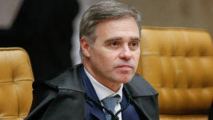 Mendonça consulta PGR sobre mensagens em que Vorcaro teria pedido proteção a Alexandre de Moraes