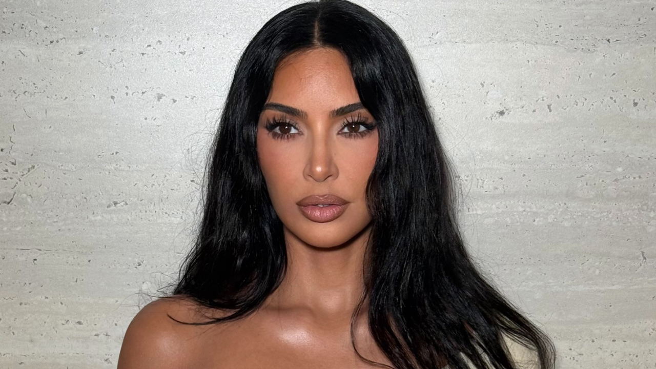 Kim Kardashian revela diagnóstico de esofagite e se emociona ao lembrar doença que matou seu pai