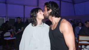 Rodrigo Simas e Agatha Moreira beijam muito no Rock in Rio e falam como conciliam suas agendas