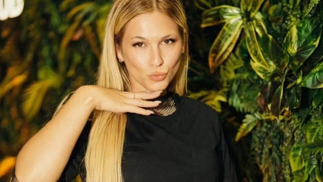 Lívia Andrade curte Rock in Rio solteira: “Sozinha jamais”