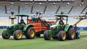 Maracanã inicia troca do gramado devido ao forte desgaste do campo
