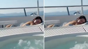 Marido expõe momento íntimo de Selena Gomez de topless em luxuoso iate e atitude divide a opinião dos fãs