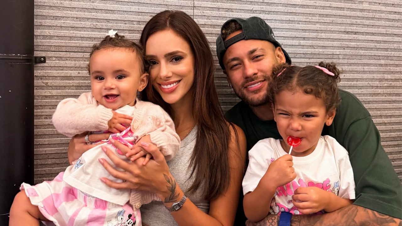 Neymar compartilha registro romântico com Bruna Biancardi nas redes sociais