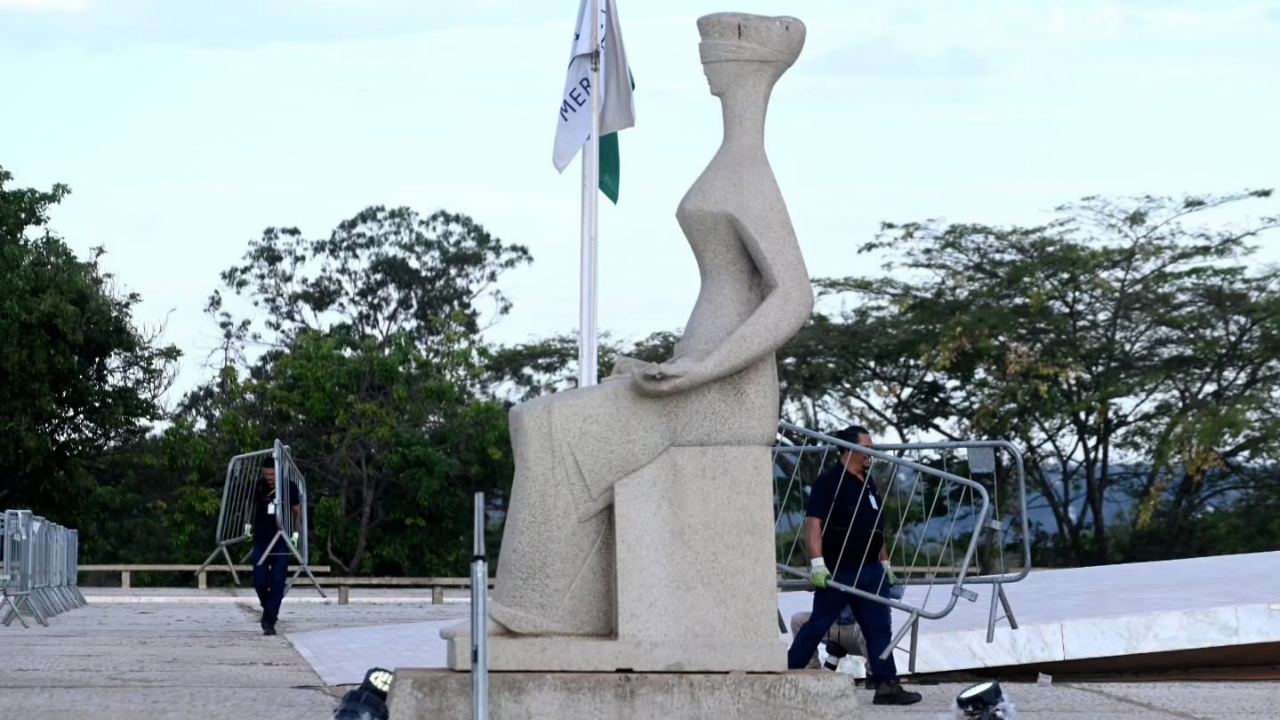 Crise no STF: Sessão histórica é interrompida a pedido de Flávio Dino