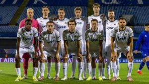 Time norueguês com dois técnicos no comando estreia na Champions League