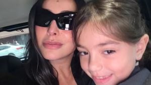 Sabrina Sato encanta a web ao compartilhar clique íntimo com Zoe e fazer linda declaração