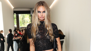 Ex-Angel da Victoria’s Secret, Romee Strijd choca ao expor rejeição da marca e lamenta: ‘Treinei o verão todo’