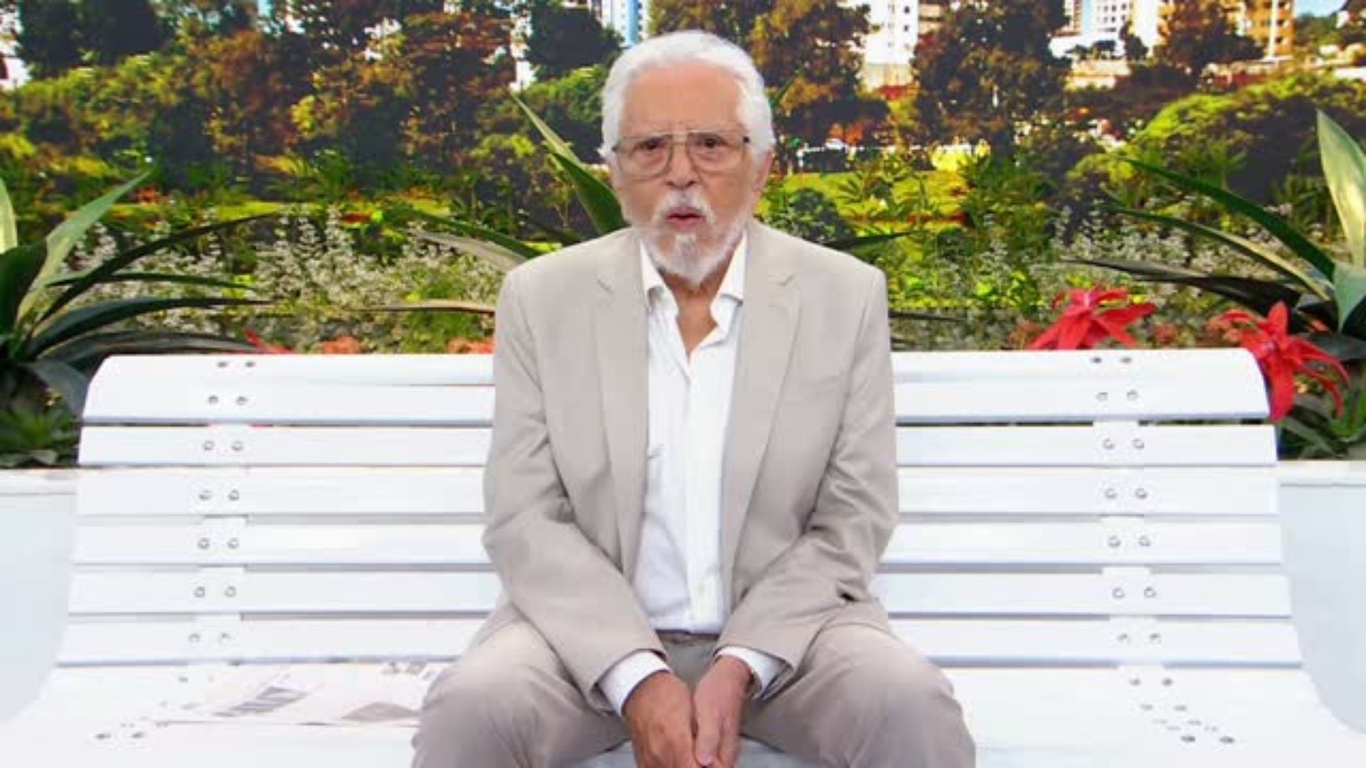 Carlos Alberto de Nóbrega tem cirurgia cardíaca remarcada e estado de saúde é atualizado