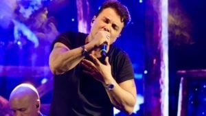 Renner define data para retornar aos palcos após a morte de Rick