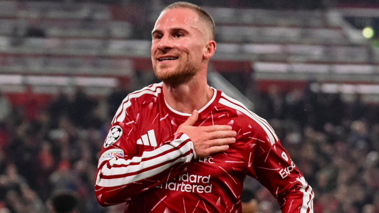 Liverpool vence Villarreal de virada em Anfield e segue 100% na Champions