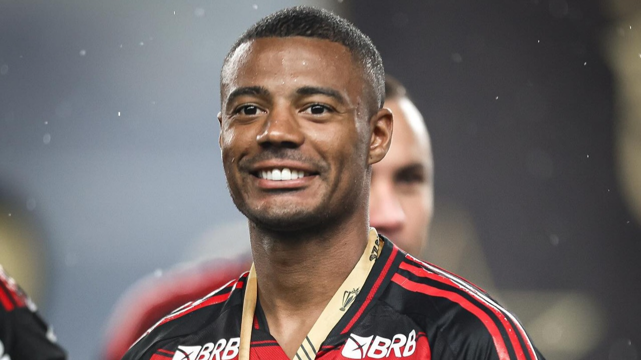 De la Cruz completa 100 jogos pelo Flamengo