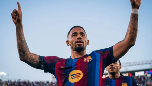 Gabriel Jesus supera Neymar e Ronaldinho em início no Barcelona