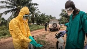 Ebola avança no Congo e Quênia confirma oitavo caso da doença