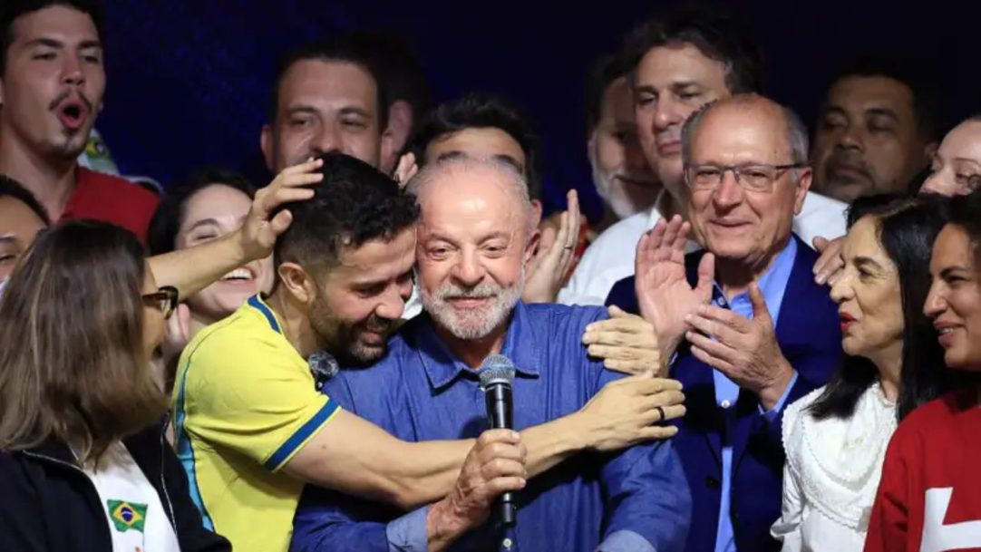 Imprensa internacional destaca vitória de Lula sobre Flávio Bolsonaro