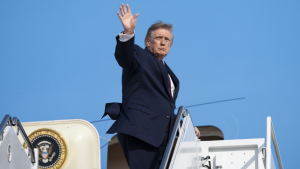 Trump coloca culpa na Ucrânia por aumento no preço do petróleo