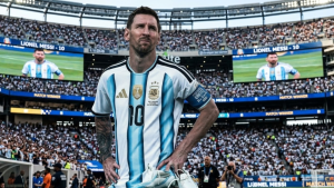 Argentina se prepara para adeus de Messi com Monumental lotado