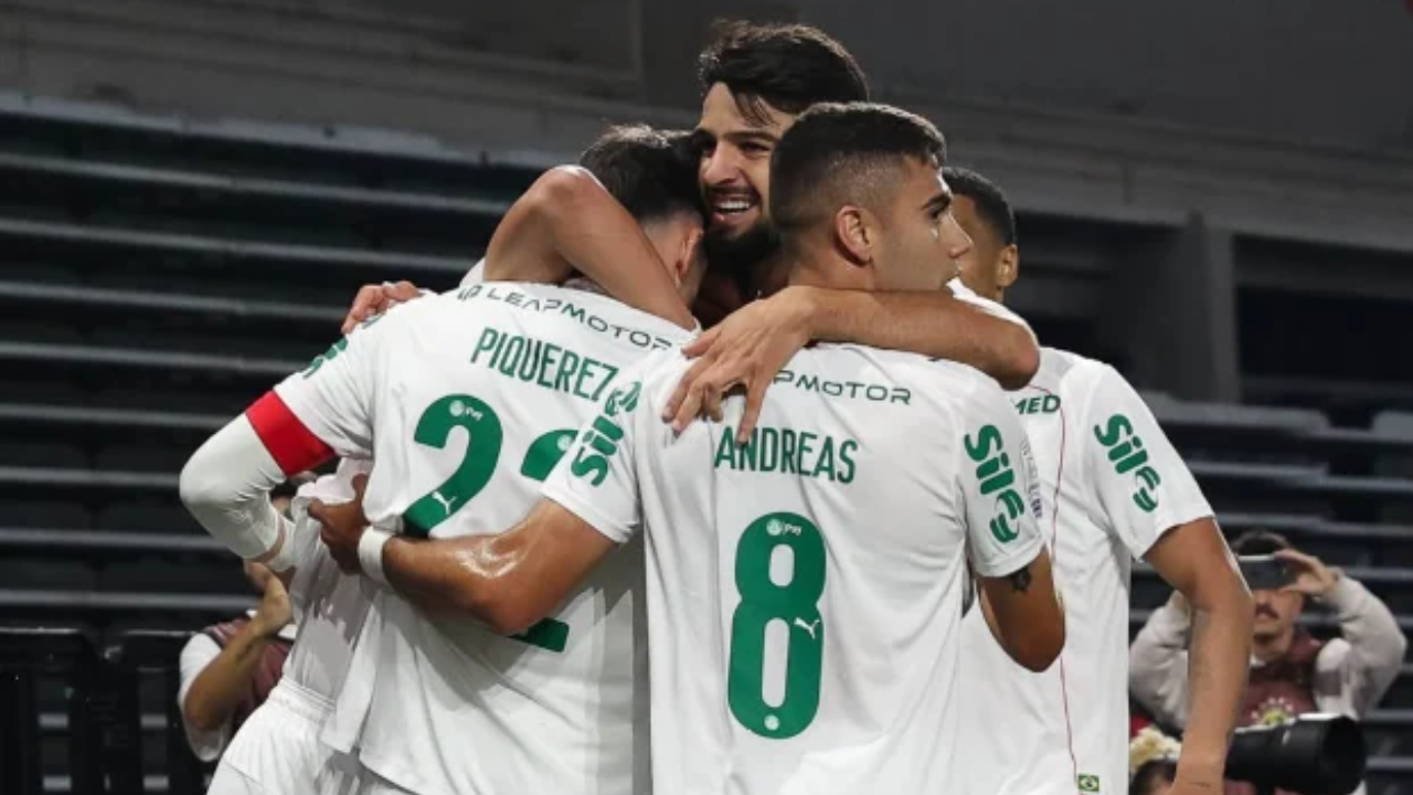 Palmeiras e Flamengo vencem e seguem buscando o título brasileiro