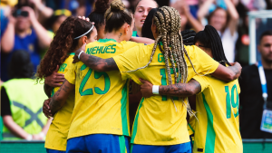 Brasil vence Argentina com golaço de bicicleta de Geyse