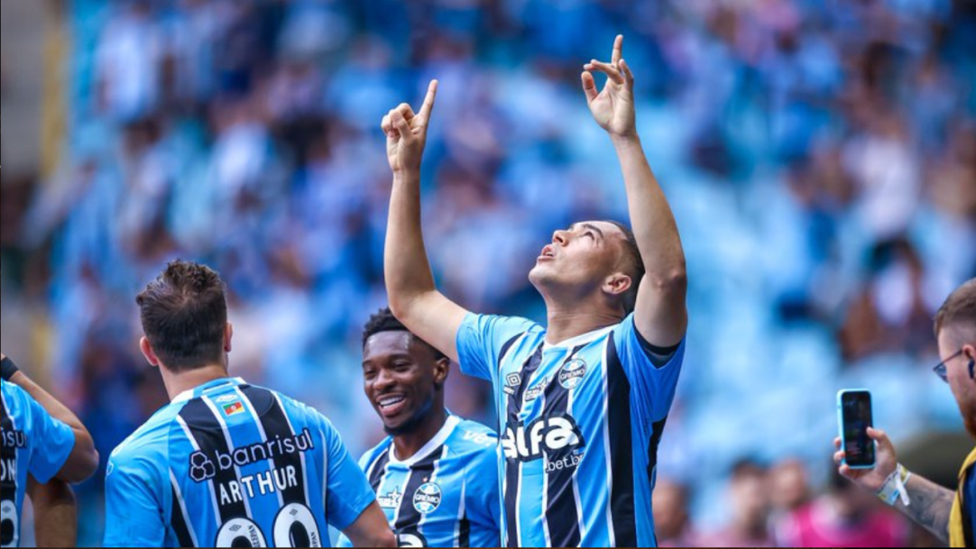 Grêmio encara o Coritiba pressionado e precisa vencer para reagir no Brasileirão