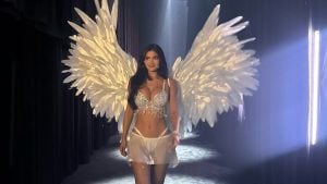 Sutiã milionário de Kylie Jenner em desfile da Victoria’s Secret vai a leilão