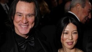 Jim Carrey se casa em segredo com a namorada, diz site