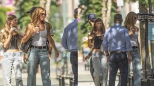 Filha de Gisele Bündchen chama atenção por semelhança com a mãe