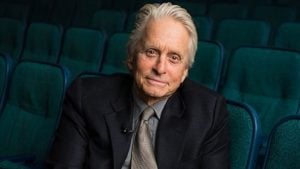 Michael Douglas quebra o silêncio sobre rumor de vício em sexo e revela verdadeiro motivo de reabilitação