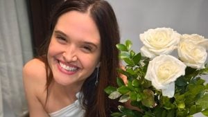 Juliana Paiva aproveita despedida de solteira ao lado das amigas