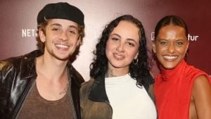 Juliano Floss e Thainá Duarte posam juntos no Festival do Rio após rumores de romance