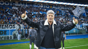 Renato Gaúcho critica excesso de jogadores estrangeiros do Grêmio