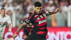 Leonardo Jardim mantém otimismo, mas não confirma retorno de Arrascaeta