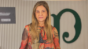 Leila Pereira reage a críticas no Palmeiras e confirma saída do futebol ao fim de 2027
