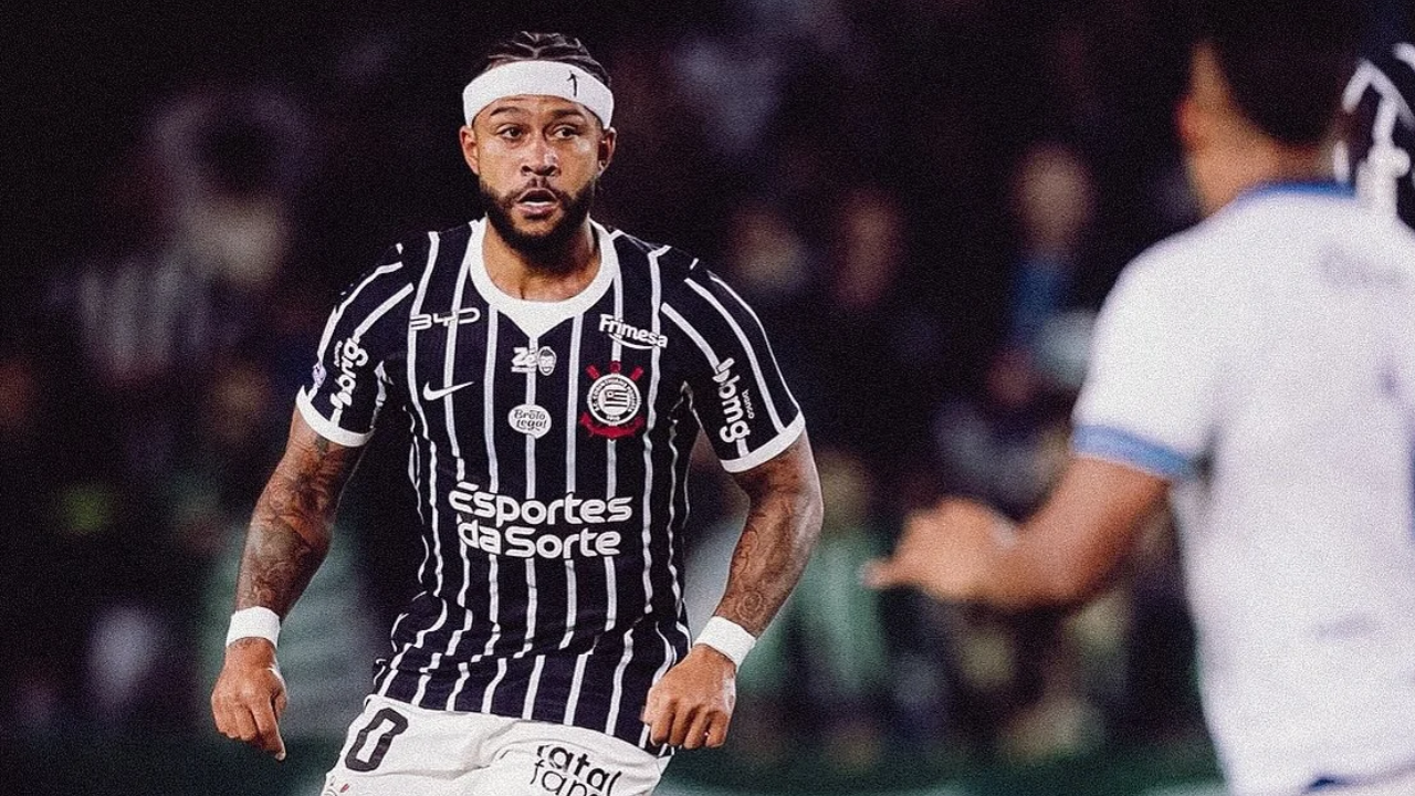 Memphis Depay amarga pior temporada da carreira e aumenta preocupação no Corinthians