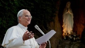 Papa Leão XIV é diagnosticado com câncer de pulmão