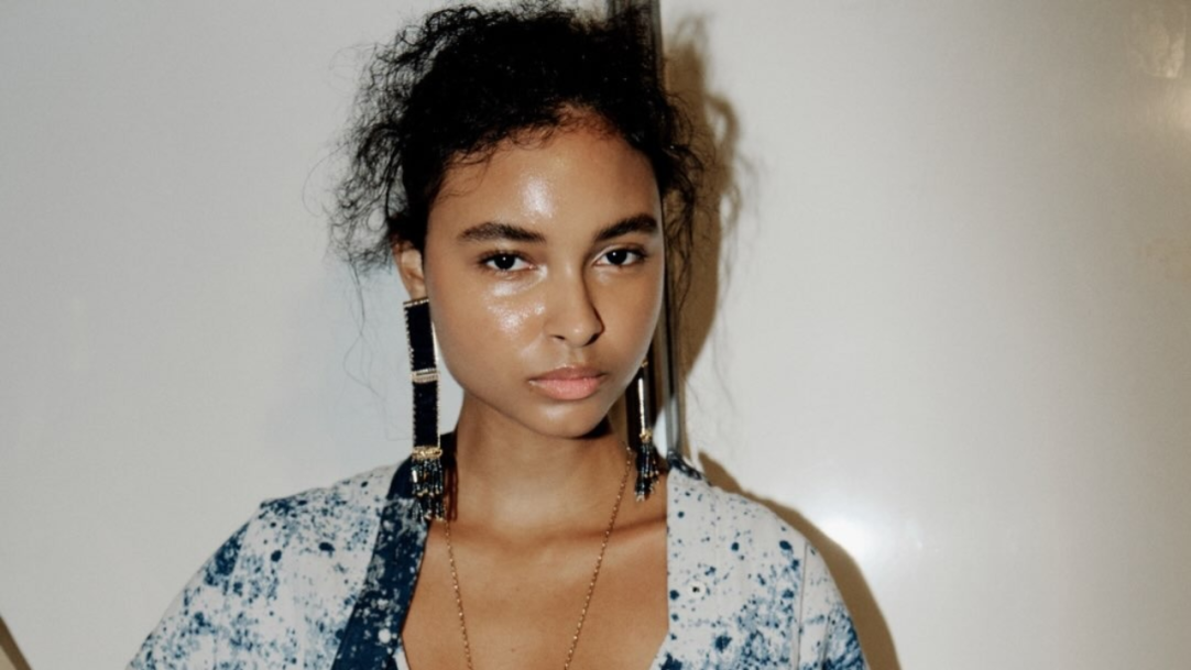 Frizz ganha destaque nos penteados do desfile da Catarina Mina na SPFW